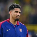 后防中坚突然发挥失常，巴萨球迷愤怒不已-世界杯足球-足球比分网-世界杯赛事网